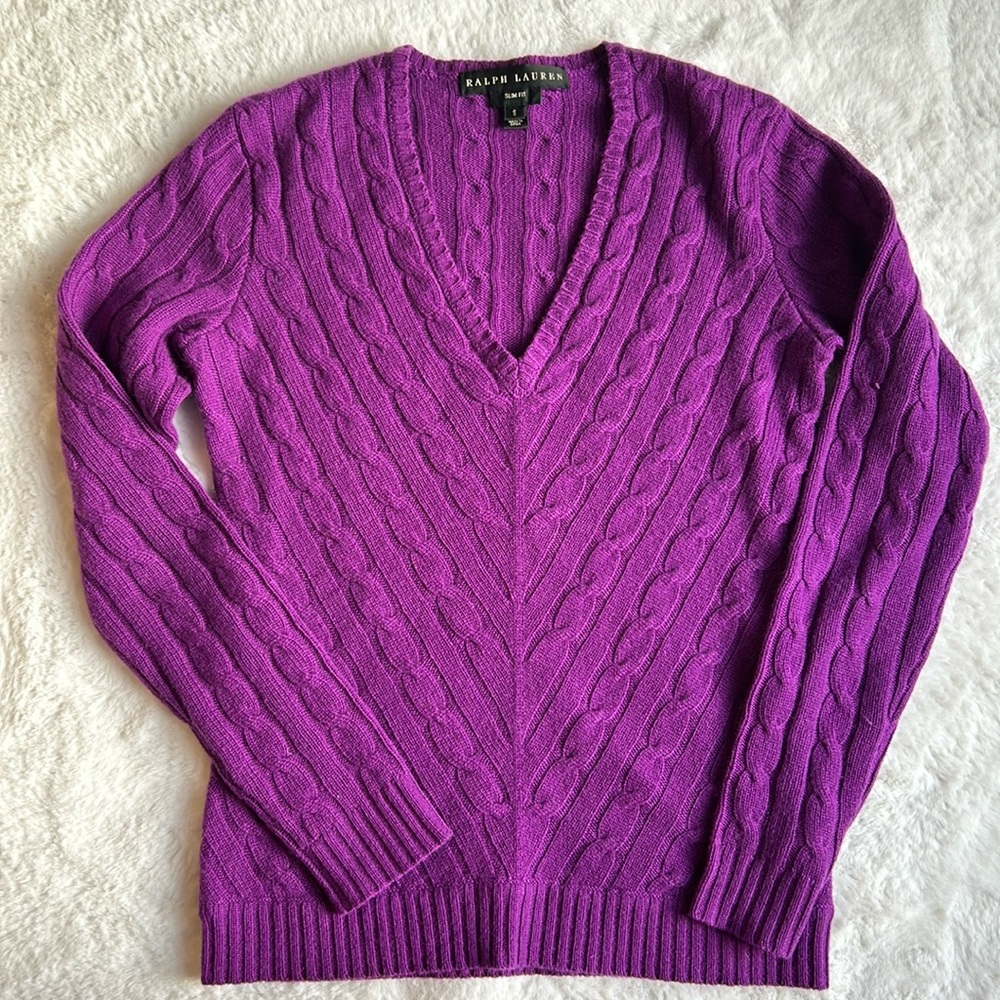Ralph Lauren cashmere sweater woman’s size Small in purple